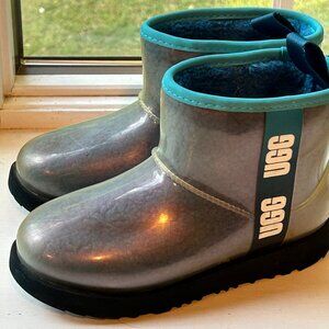UGG CLASSIC CLEAR MINI BOOT WATERPROOF GRADIENT BLUE BIG KID YOUTH US SIZE 3